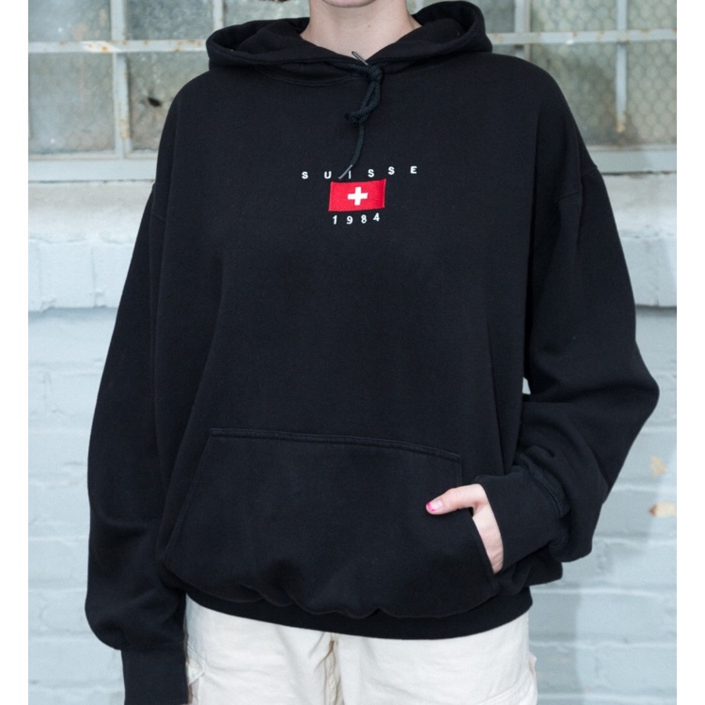 Brandy Melville Christy Suisse 1984 Hoodie